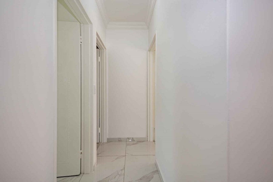 To Let 2 Bedroom Property for Rent in Bloubergrant Western Cape